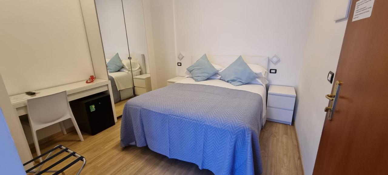 Hotel Mare Blu Pineto Exterior foto