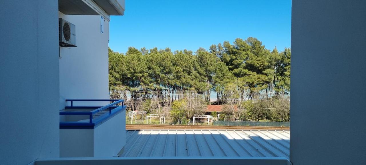 Hotel Mare Blu Pineto Exterior foto