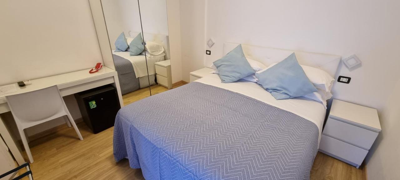 Hotel Mare Blu Pineto Exterior foto