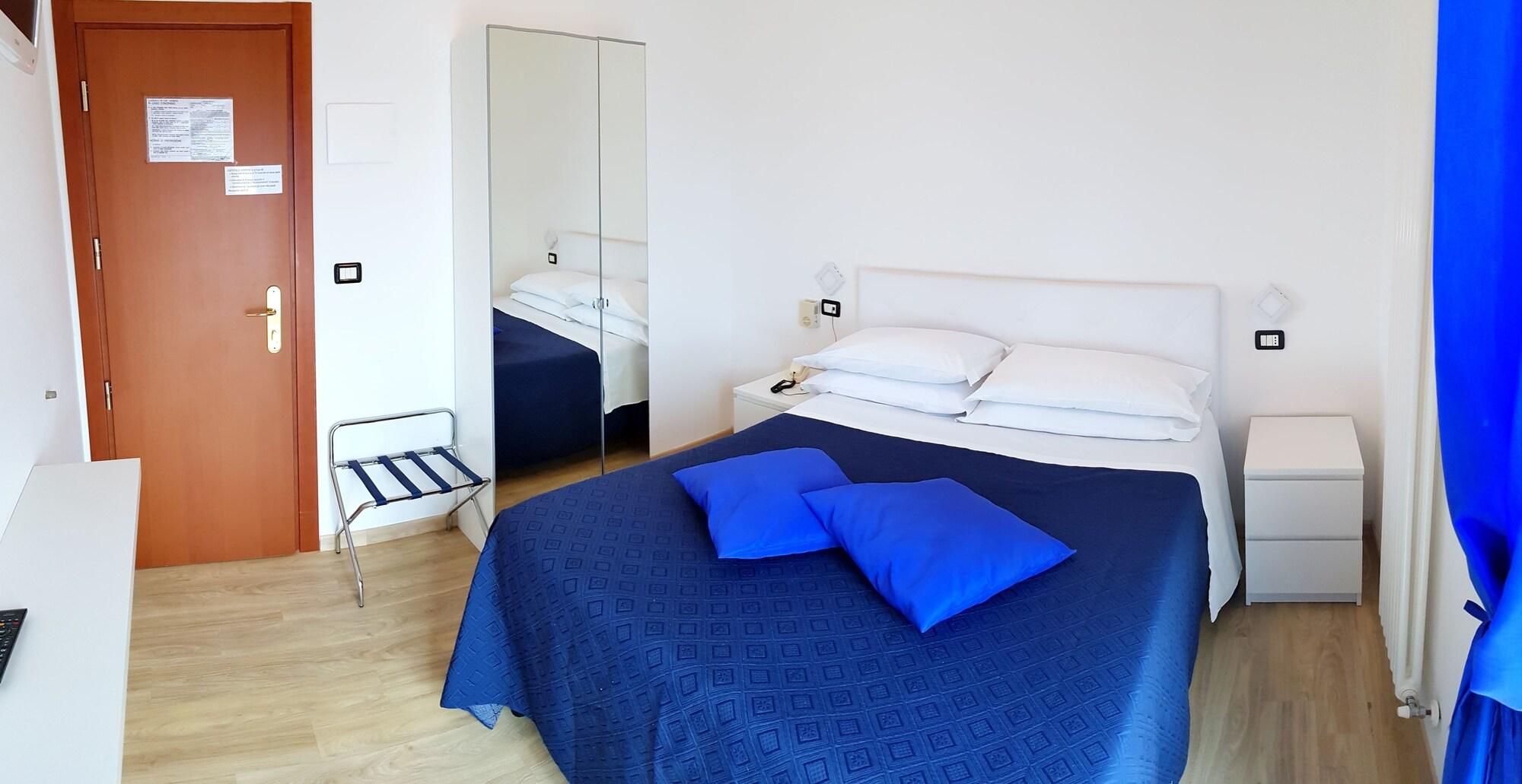 Hotel Mare Blu Pineto Exterior foto