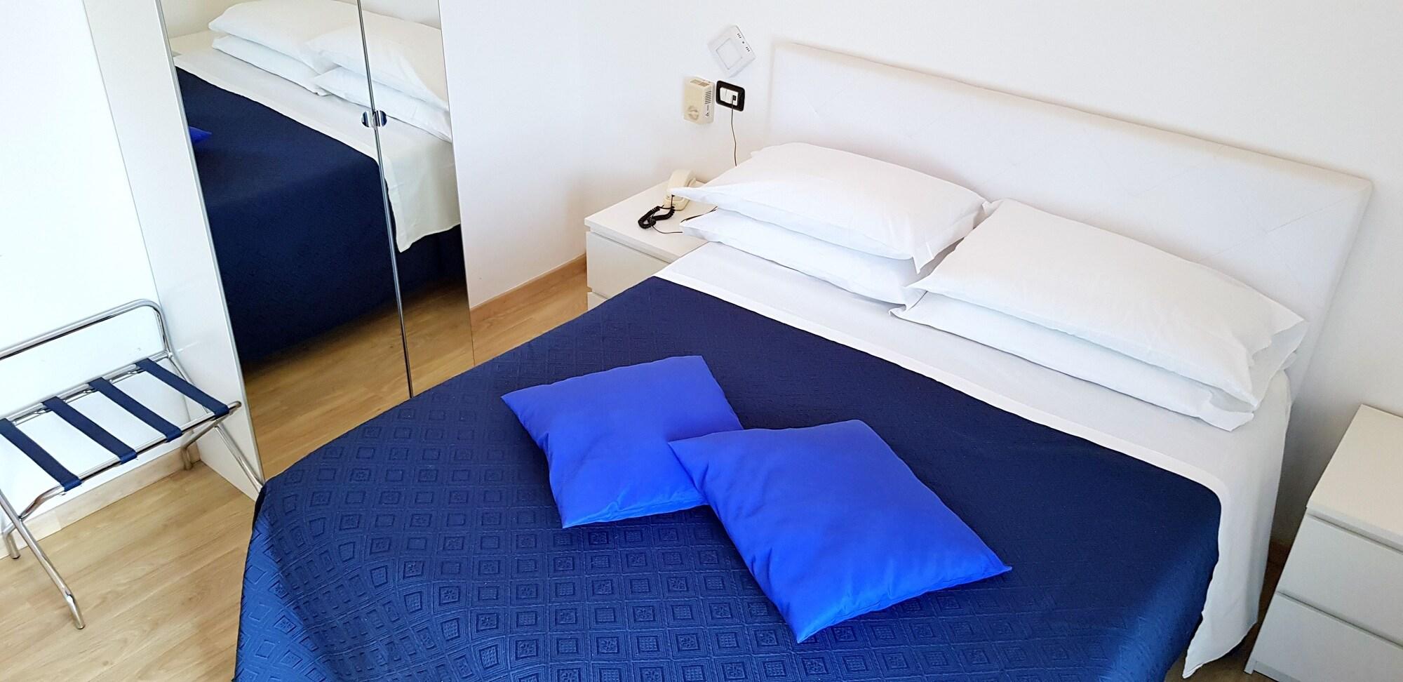 Hotel Mare Blu Pineto Exterior foto
