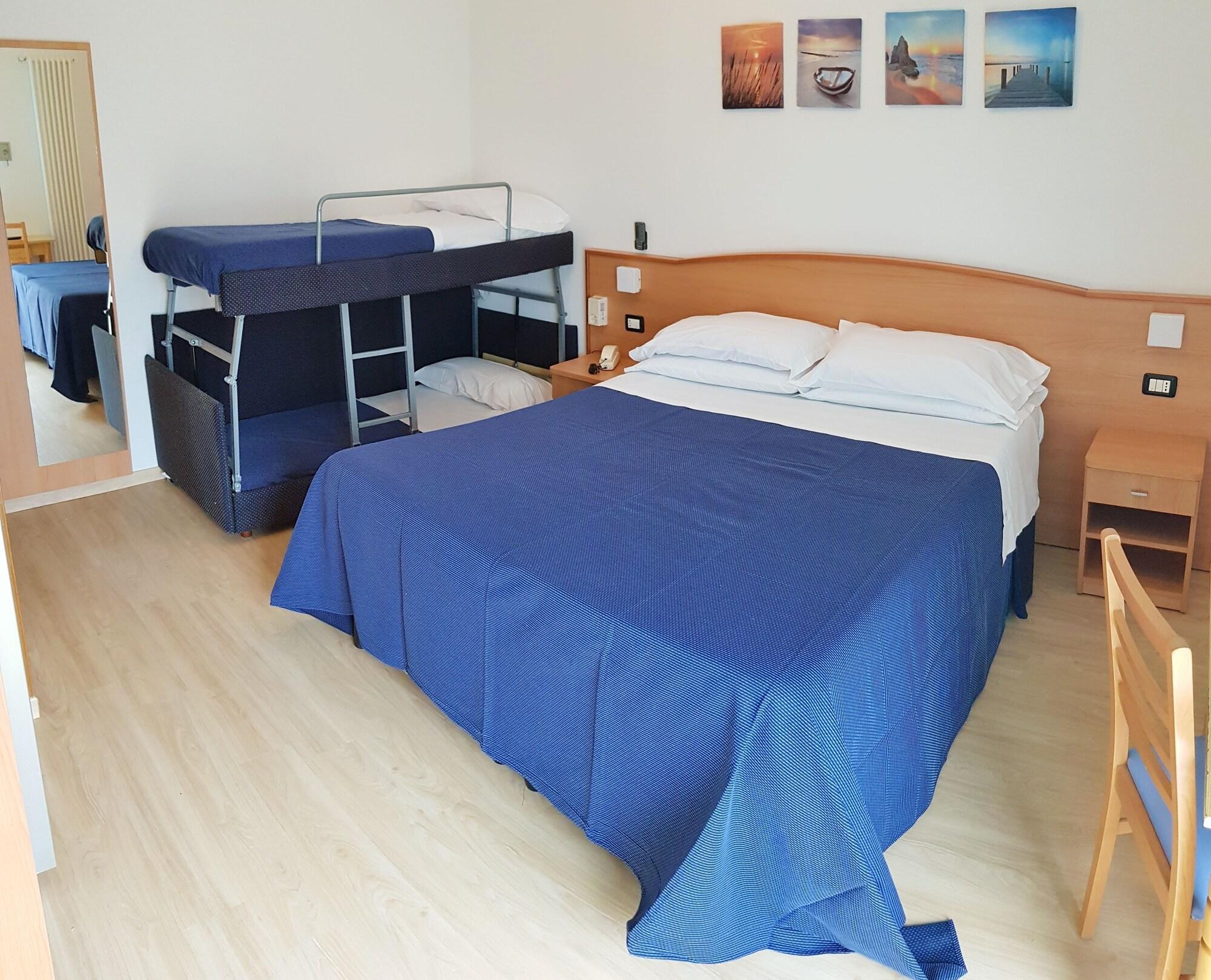 Hotel Mare Blu Pineto Exterior foto
