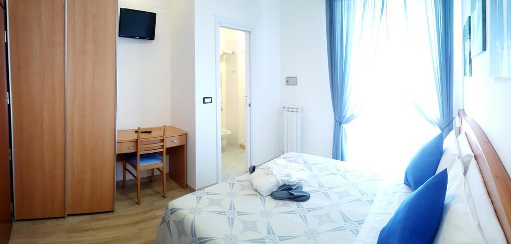 Hotel Mare Blu Pineto Exterior foto