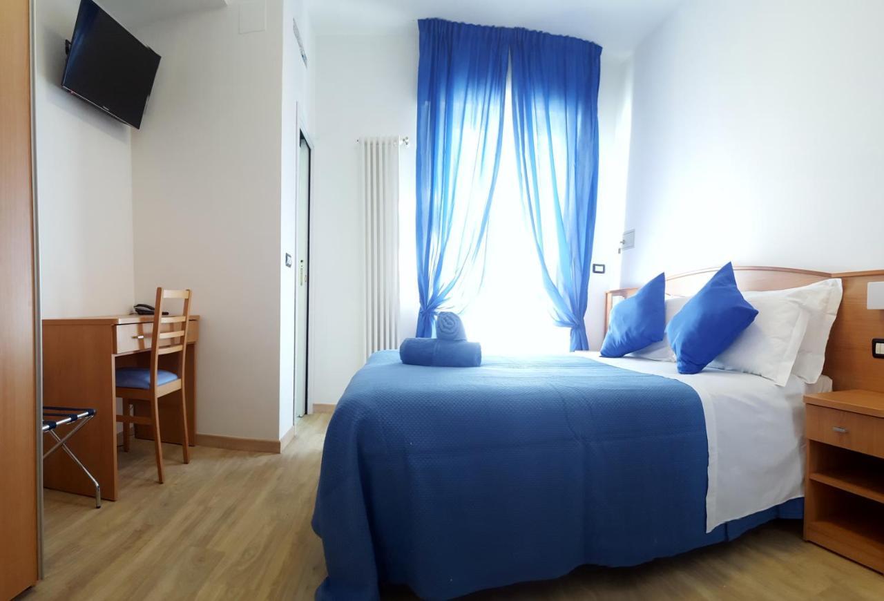 Hotel Mare Blu Pineto Exterior foto